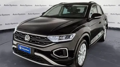 Usata VW T-Roc Life 150 CV (110 kW) 2023 Nero SUV