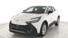 Bianco Nuova 2025 Toyota C-HR Active SUV | 27.900 € (Ottimo prezzo)
