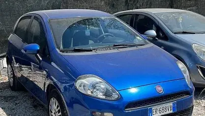 Usata Fiat Punto Easy 95 CV (69 kW) 2013 Bluazzurro Utilitaria