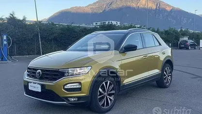 Usata VW T-Roc Advance 116 CV (85 kW) 2019 Giallo SUV