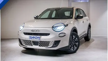 Nuova Fiat 600 Pop 101 CV (74 kW) 2026 Sabbia SUV