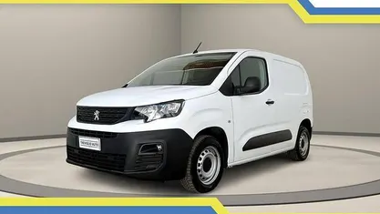 Bianco / pastello Usata 2020 Peugeot Partner Premium Monovolume | 10.950 € (Ottimo prezzo)