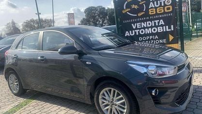 Gebraucht Kia Rio Style 101 PS (74 kW) 2021 Grau Limousine