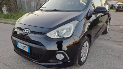 Usata Hyundai i10 67 CV (49 kW) 2015 Nero Utilitaria