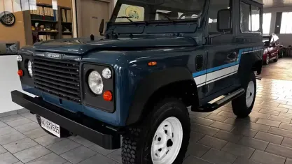 Usata Land Rover Defender 86 CV (63 kW) 1987 Blu SUV
