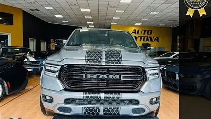 Usata 2020 Dodge Magnum Tre volumi | 56.500 €