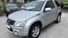 Argento Usata 2012 Suzuki Grand Vitara SUV | 8999 € (Buon prezzo)
