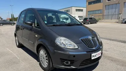 Usata Lancia Musa 120 CV (88 kW) 2008 Nero Monovolume