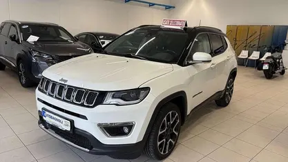 Bianco Usata 2020 Jeep Compass Limited SUV | 17.900 € (Buon prezzo)