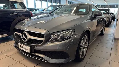Usata Mercedes E220 Business 194 CV (142 kW) 2019 Coupé