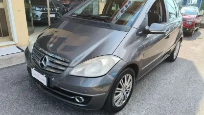 Usata Mercedes A160 Style 95 CV (69 kW) 2010 Grigio Utilitaria