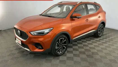 Usata MG ZS Luxury 106 CV (77 kW) 2023 Arancio SUV