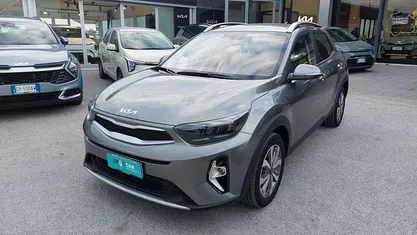 Grigio Usata 2025 Kia Stonic Style SUV | 17.400 € (Buon prezzo)