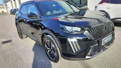 Nero Nuova 2025 Peugeot 2008 Allure SUV | 20.750 € (Buon prezzo)