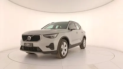 Usata Volvo XC40 163 CV (119 kW) 2022 Argento SUV