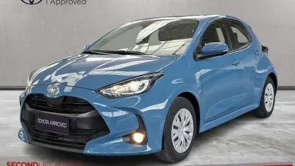 Usata Toyota Yaris Active 72 CV (52 kW) 2021 Blu Utilitaria