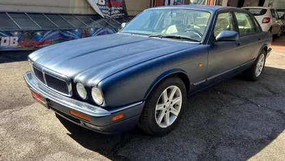 Blu Usata 1995 Jaguar XJ Tre volumi | 12.900 €