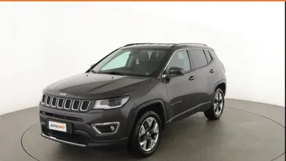 Usado Jeep Compass Limited 140 CV (102 kW) 2018 Gris SUV
