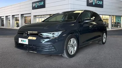 Usata VW Golf VIII Life 110 CV (80 kW) 2023 Berlina