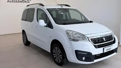 Usata Peugeot Partner Tepee Outdoor 120 CV (88 kW) 2017 Bianco Monovolume