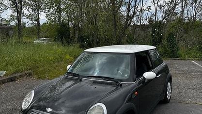 Usata Mini Cooper 116 CV (85 kW) 2003 Nero Utilitaria
