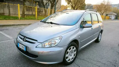 Usata Peugeot 307 109 CV (80 kW) 2004 Grigio Station wagon