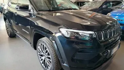 Usata Jeep Compass Summit 131 CV (96 kW) 2025 Grigio SUV