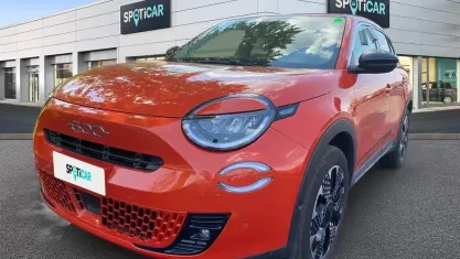 Usata Fiat 600 La Prima 101 CV (74 kW) 2024 Arancione SUV