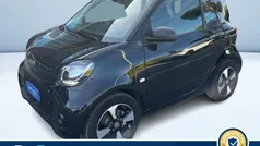 Nero pastello Usata 2022 Smart ForTwo Electric Drive Passion Tre volumi | 14.900 € (Buon prezzo)