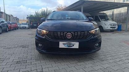 Usata Fiat Tipo Easy 120 CV (88 kW) 2018 Blu Station wagon