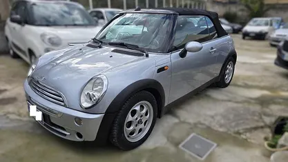 Usata Mini Cooper Cabriolet 116 CV (85 kW) 2005 Cabrio