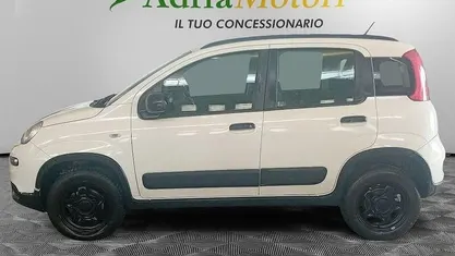 Usata Fiat Panda 4x4 S 85 CV (62 kW) 2019 Bianco Utilitaria