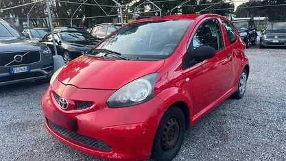 Usata Toyota Aygo 68 CV (50 kW) 2008 Rosso Utilitaria