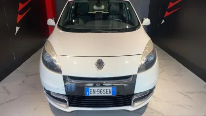 Usata Renault Scénic III 110 CV (80 kW) 2012 Bianco Monovolume
