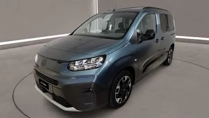 Usata Fiat Doblò 131 CV (96 kW) 2025 Monovolume