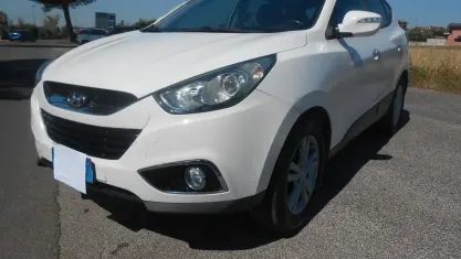 Usata Hyundai ix35 Comfort 136 CV (100 kW) 2012 Bianco SUV
