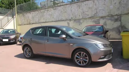 Usata Seat Ibiza I-Tech 75 CV (55 kW) 2015 Grigio Berlina