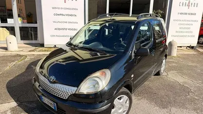 Usata Toyota Yaris Verso Sol 86 CV (63 kW) 2002 Monovolume