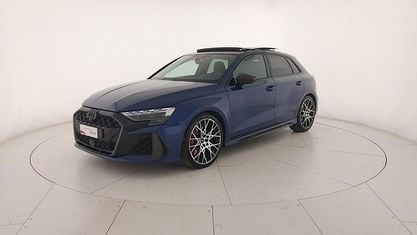 Usata Audi RS3 Comfort 400 CV (294 kW) 2025 Blu ascari metallizzato Berlina