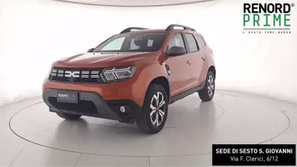 Usata Dacia Duster Prestige 101 CV (74 kW) 2023 Arancio SUV