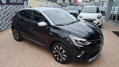 Nero Usata 2024 Renault Captur Techno SUV | 18.500 € (Buon prezzo)