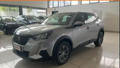 Usata Peugeot 2008 Active 101 CV (74 kW) 2021 Grigio SUV