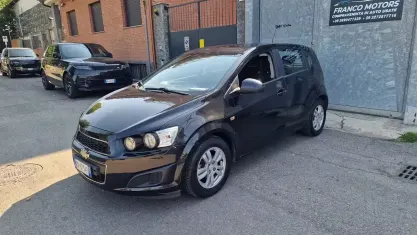 Usata Chevrolet Aveo LTZ 86 CV (63 kW) 2013 Nero Berlina