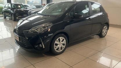 Gebraucht Toyota Yaris Active 72 PS (52 kW) 2019 Schwarz Limousine