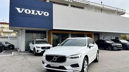 Usata Volvo XC60 Business Edition 197 CV (144 kW) 2020 Bianco SUV