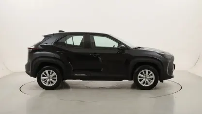 Usata Toyota Yaris Cross Business Edition 116 CV (85 kW) 2022 Neronero SUV