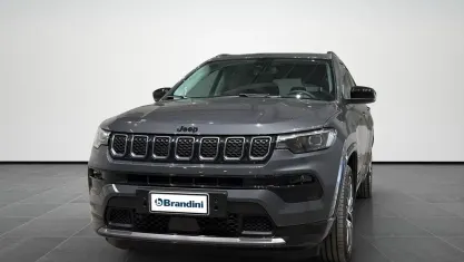 Usata Jeep Compass Summit 131 CV (96 kW) 2025 Graphite grey SUV