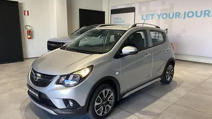 Usata Opel Karl Rocks S 73 CV (53 kW) 2019 Argento Utilitaria