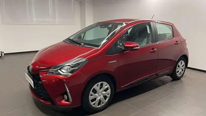Other Usata 2019 Toyota Yaris Hybrid Tre volumi | 13.800 € (Buon prezzo)