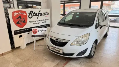 Usata Opel Meriva Cosmo 95 CV (69 kW) 2011 Bianco Monovolume